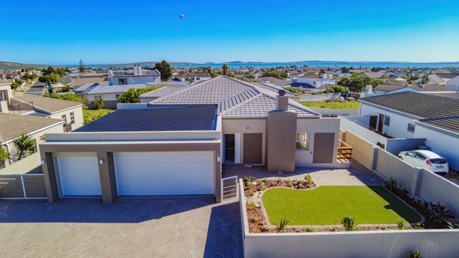 4 Bedroom Property for Sale in Country Club Western Cape